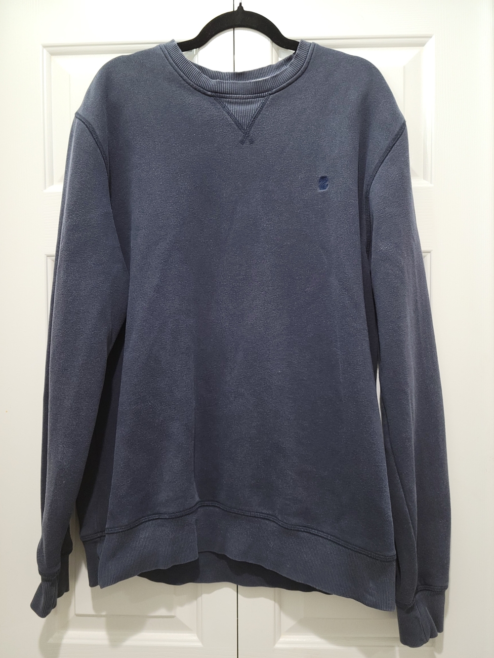 Izod Men's Crewneck Sweatshirt in Slate Blue